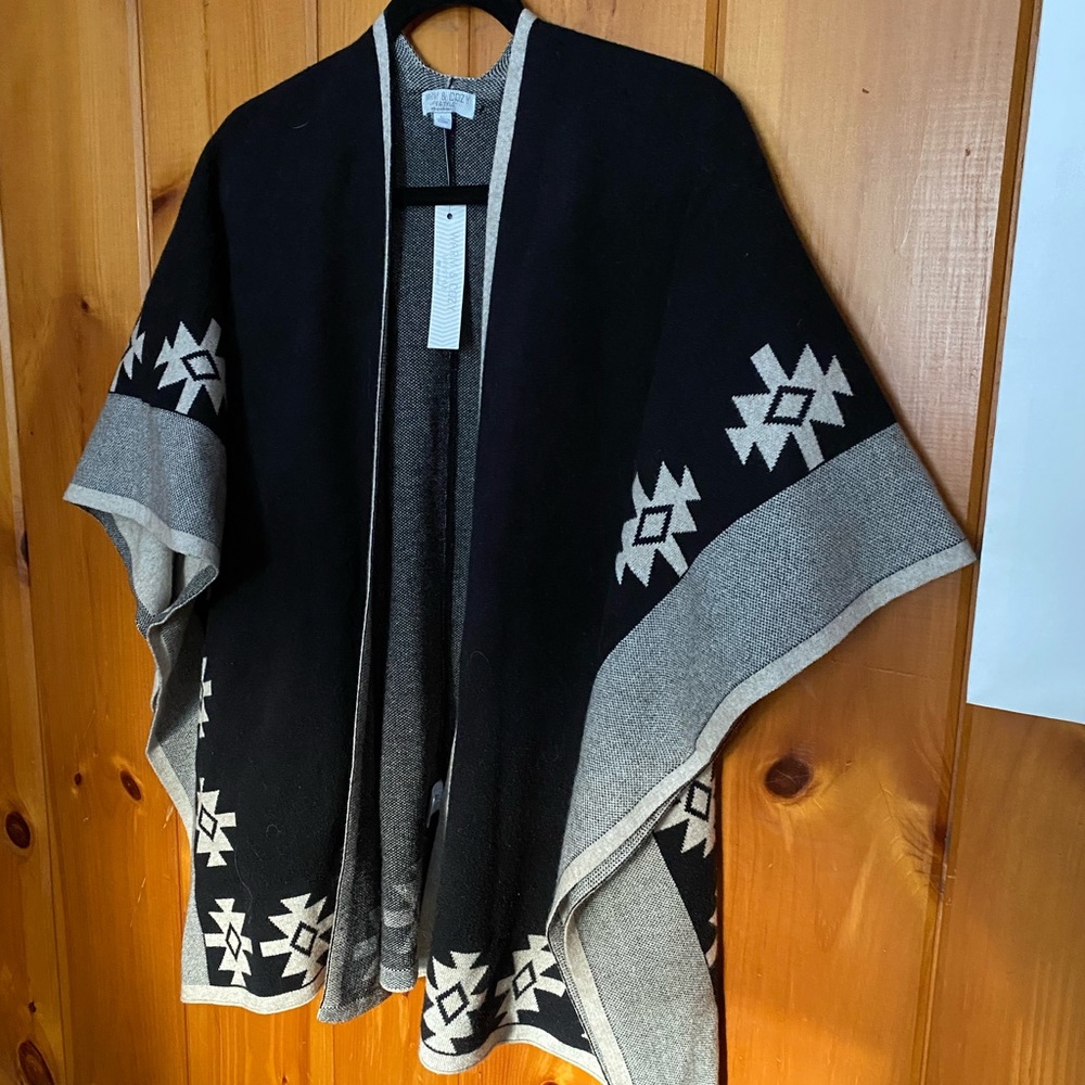 NWT Warm & Cozy Cover Up